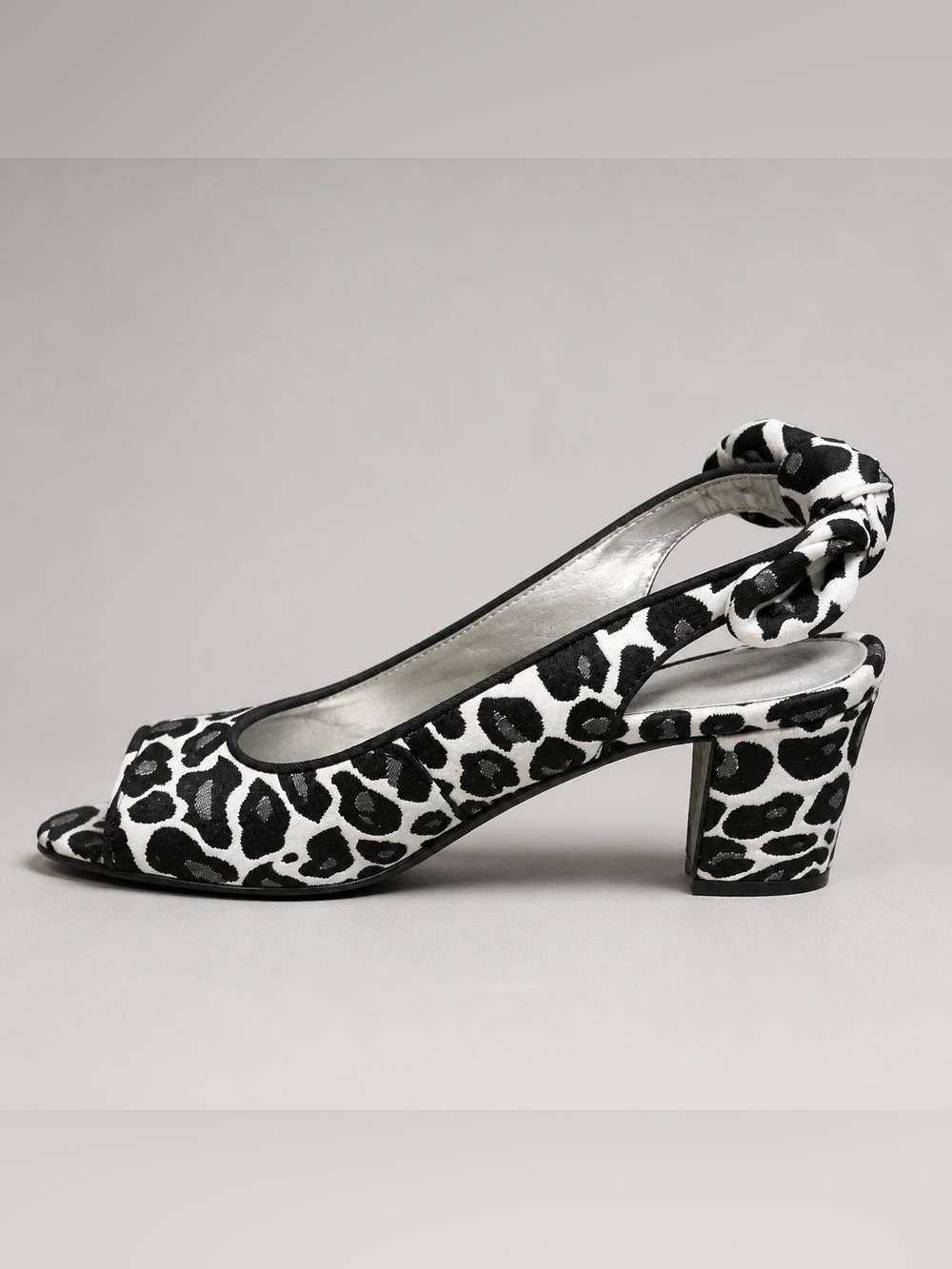 J.Renee Black & White Leopard Slingback Block Heel